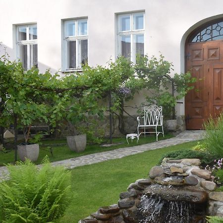 Lovecky Apartman Na Namesti Ve Frenstate Pod Radhostem Frenstat pod Radhostem Exterior photo